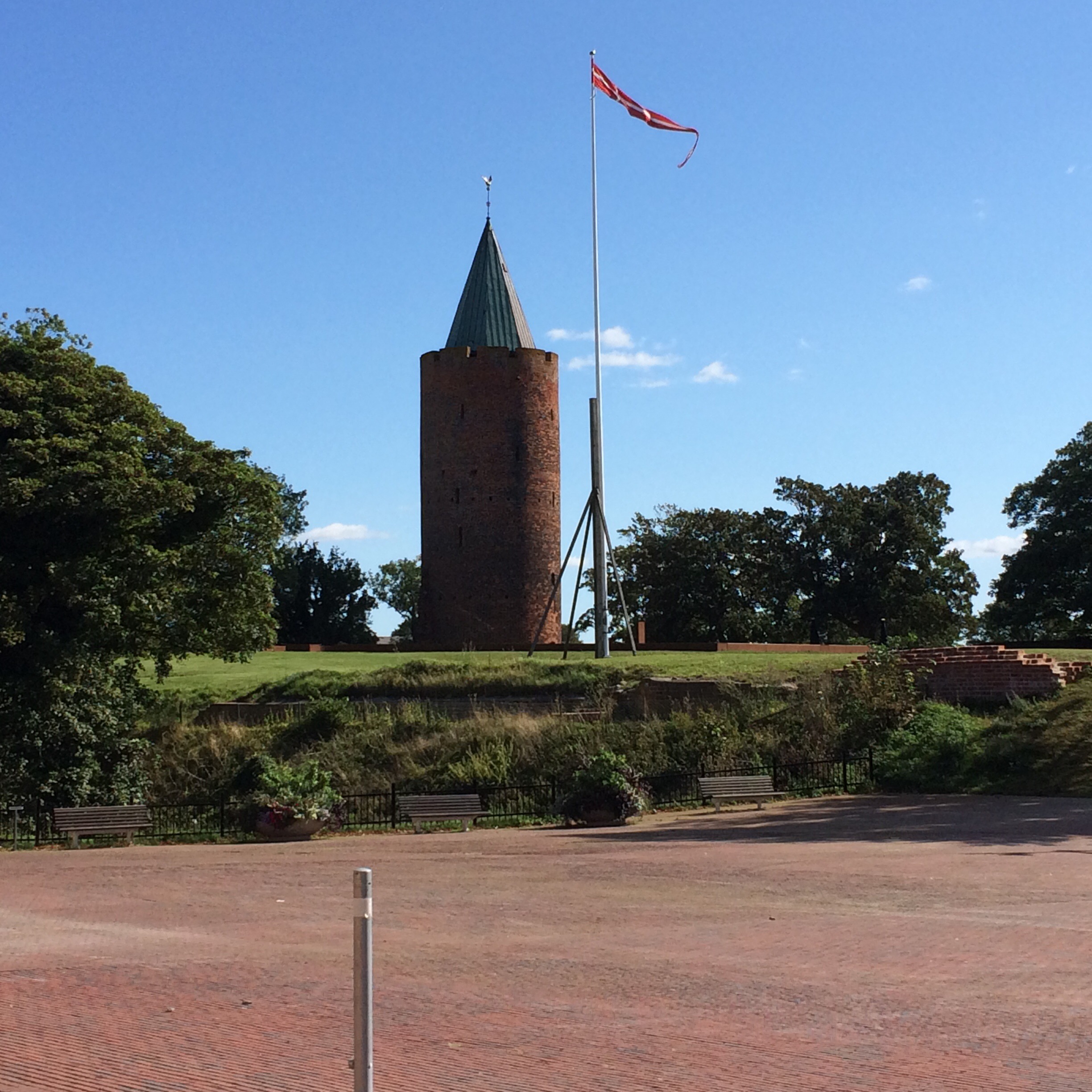 This image has an empty alt attribute; its file name is img_2850-0.jpg