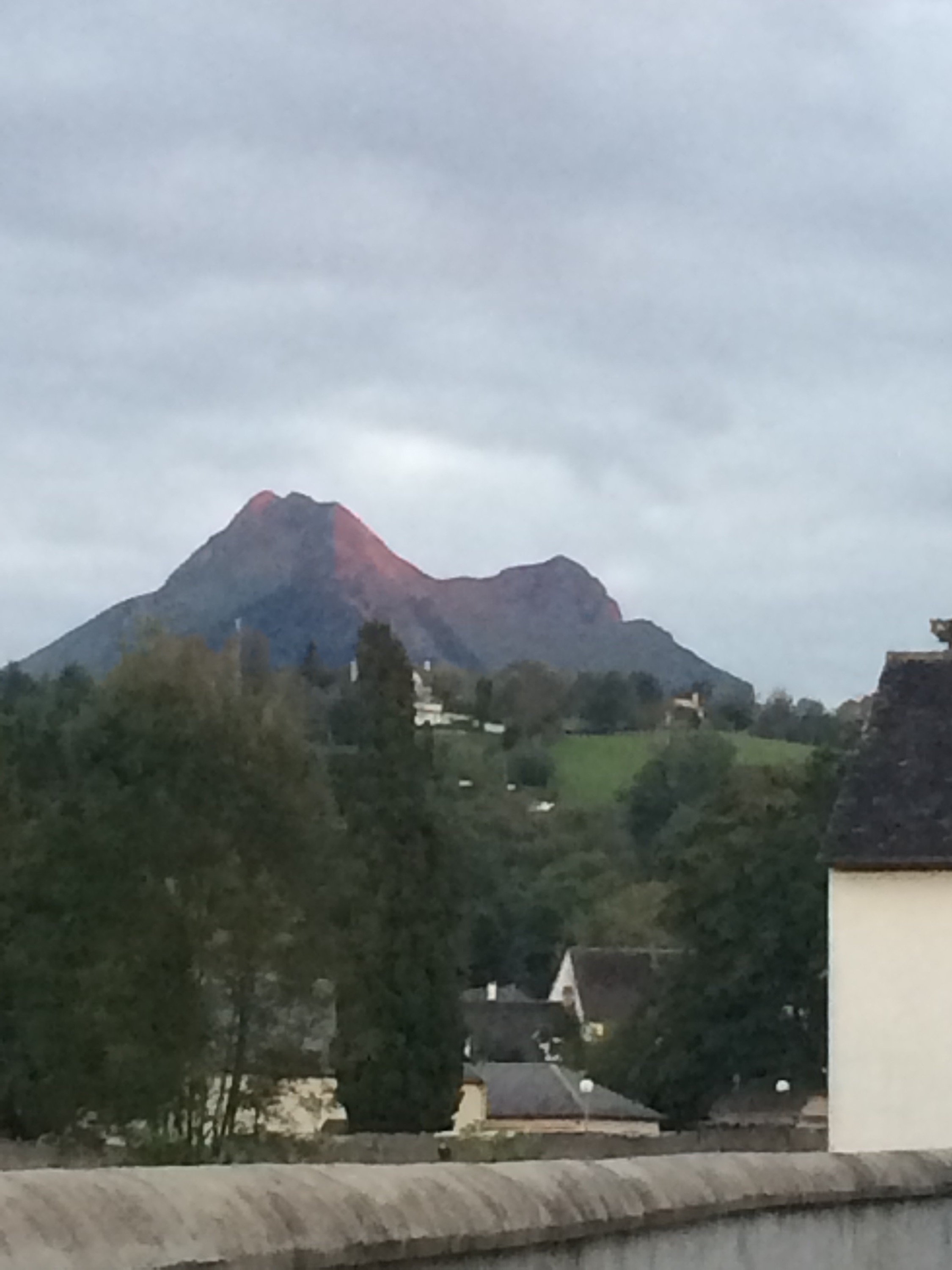 This image has an empty alt attribute; its file name is img_3099.jpg