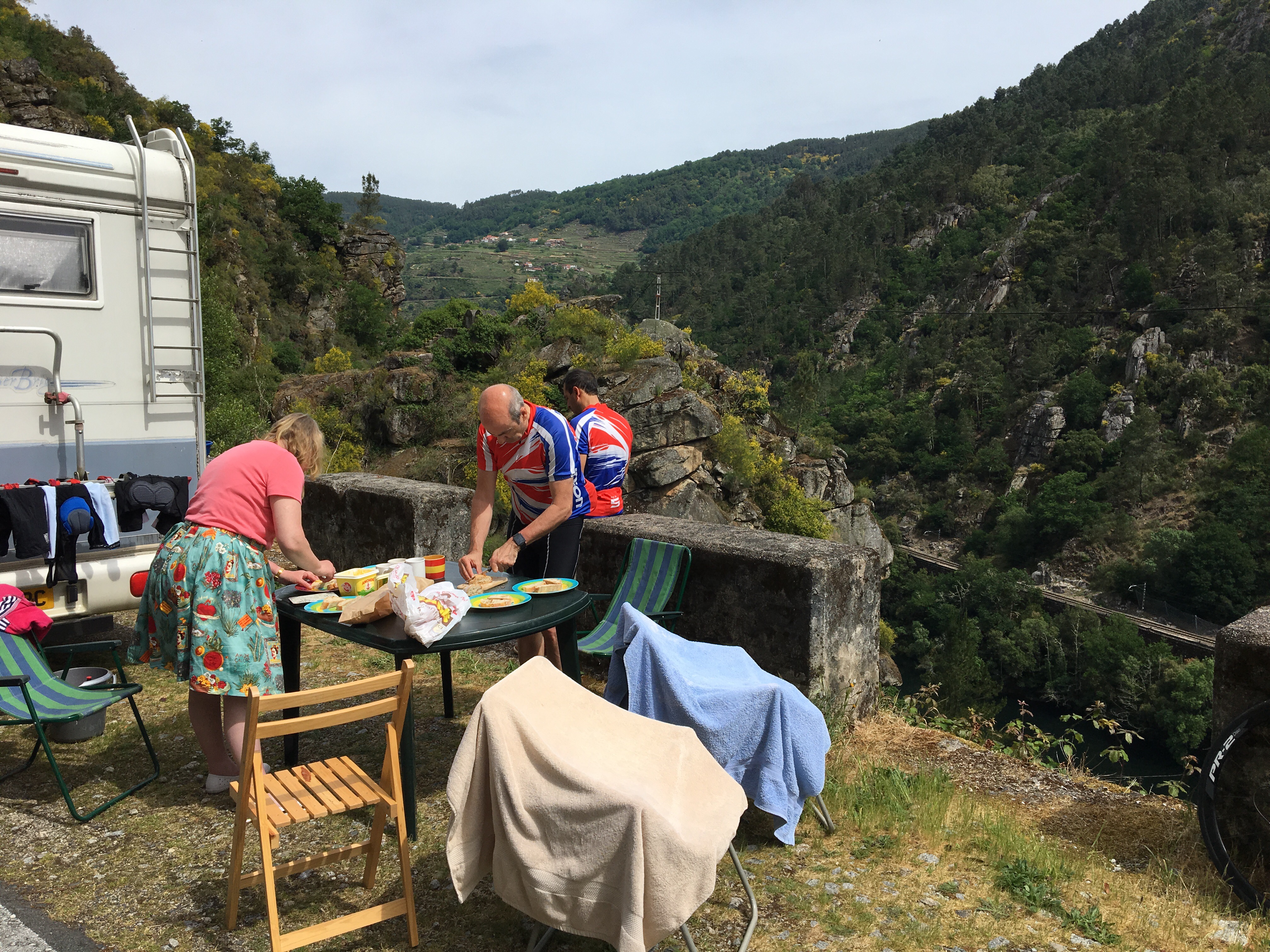 This image has an empty alt attribute; its file name is img_1279-1.jpg