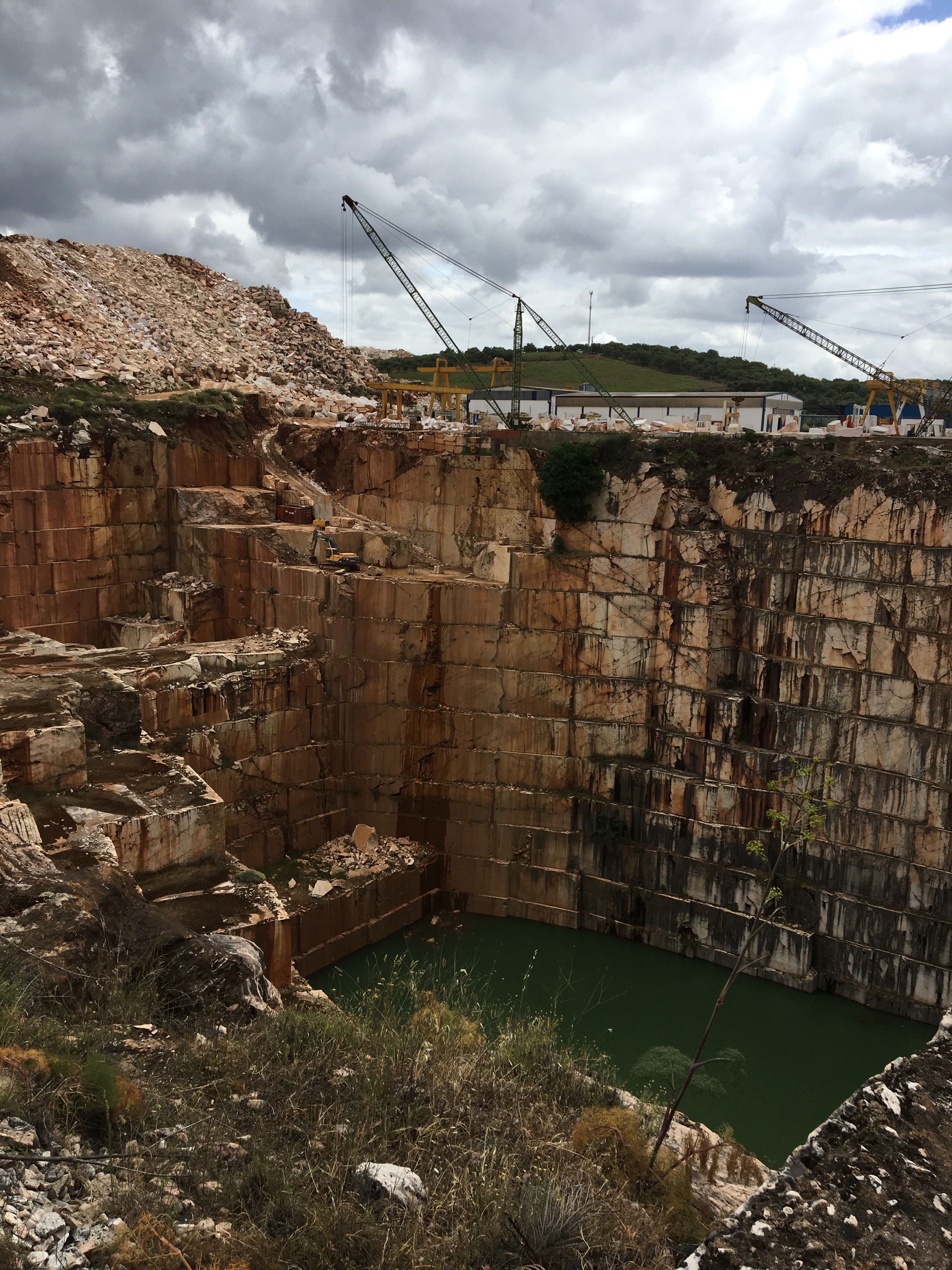 This image has an empty alt attribute; its file name is img_1588.jpg